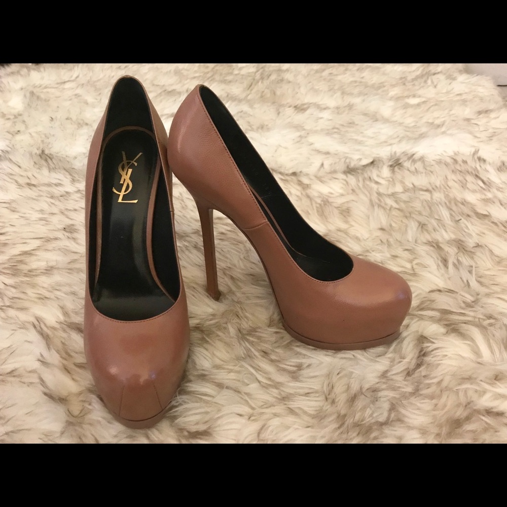 Yes Saint Laurent Tribute heel Sz 8.5 Color Nude
